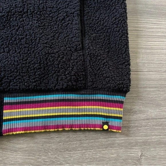 Life is Good Womens Sherpa Vest Black Colorful Hem Size XXL — 第 2/4 张图片