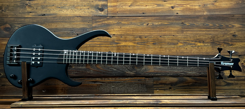 KRAMER Disciple D-1 Bass Satin Black / Mahogany Body /Ebony Fretboard