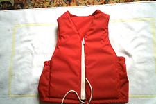 Gilet de sauvetage.Aide à la nage. Enfant.