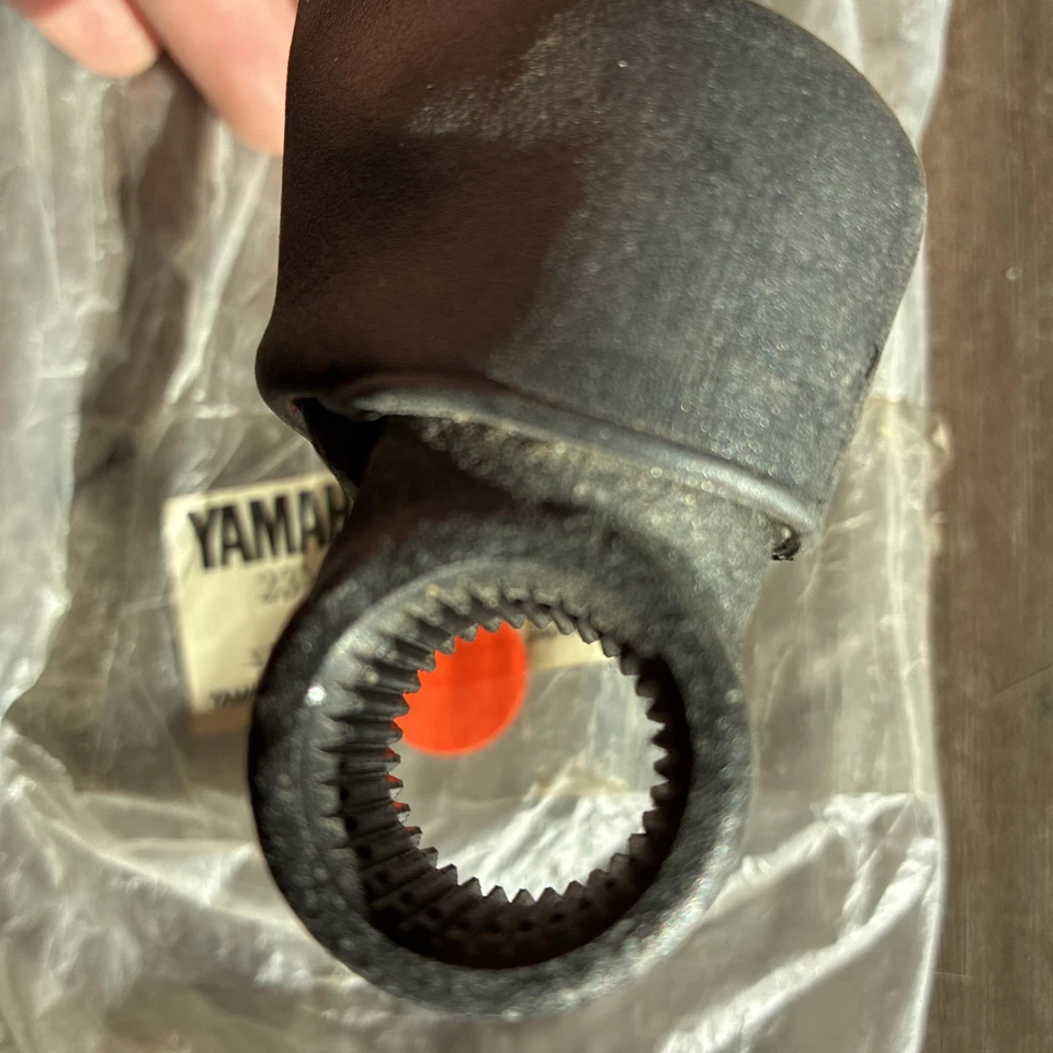 Nuevo de Lote Antiguo Yamaha IT490 1983-84 YZ490 1985-87 OEM Kick Starter Crank Boss 23X-15621-02 Foto 2 de 4