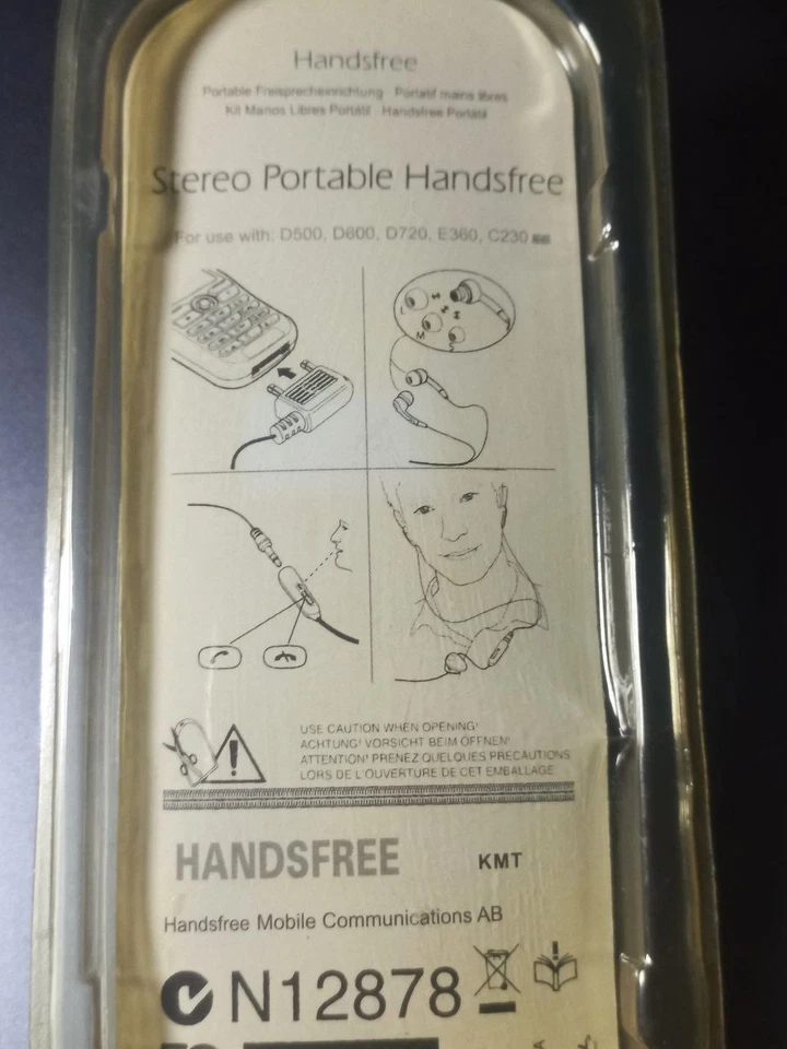 Earbuds Walkman Stereo Portable Handsfree - Image 4 of 4