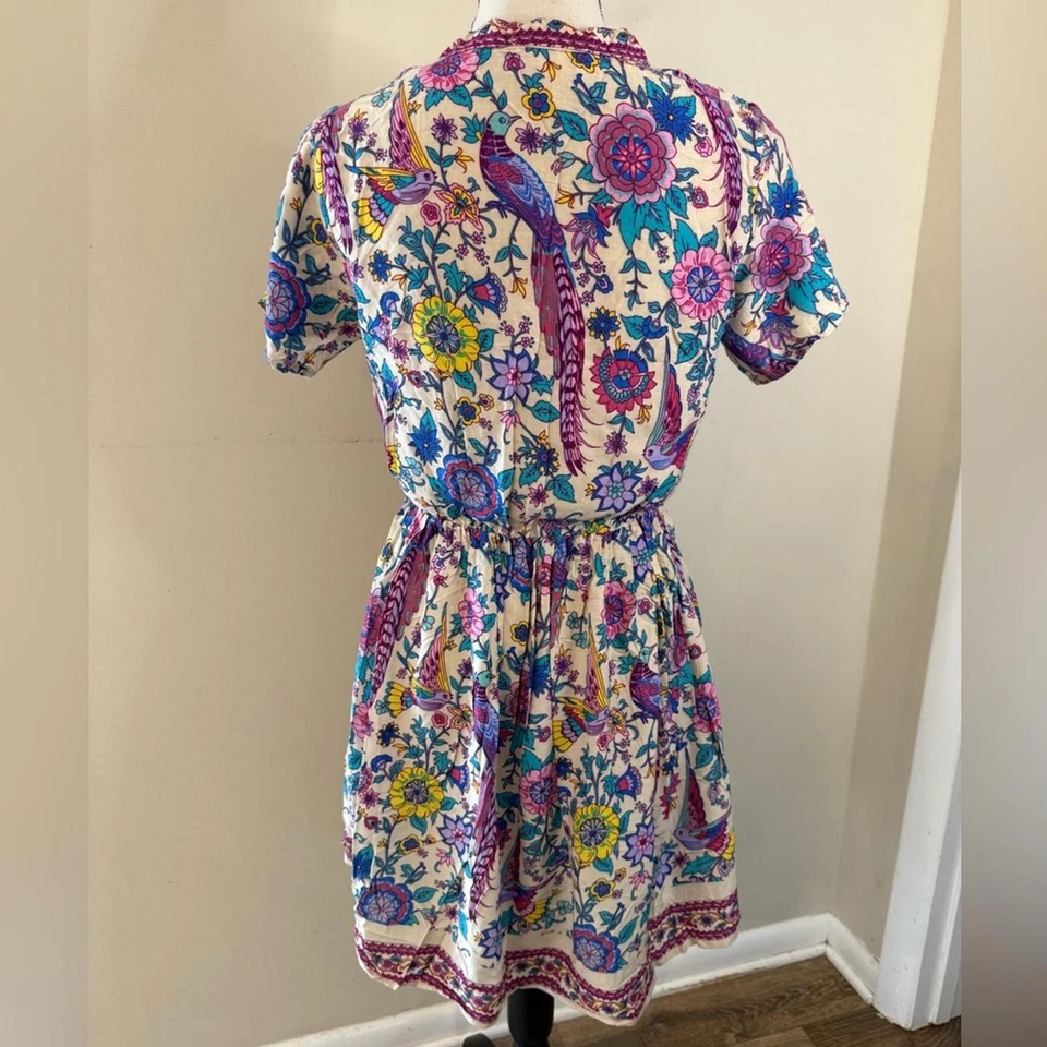 Minivestido Allison New York estampado floral y pájaro. TALLA SM. Foto 4 de 4