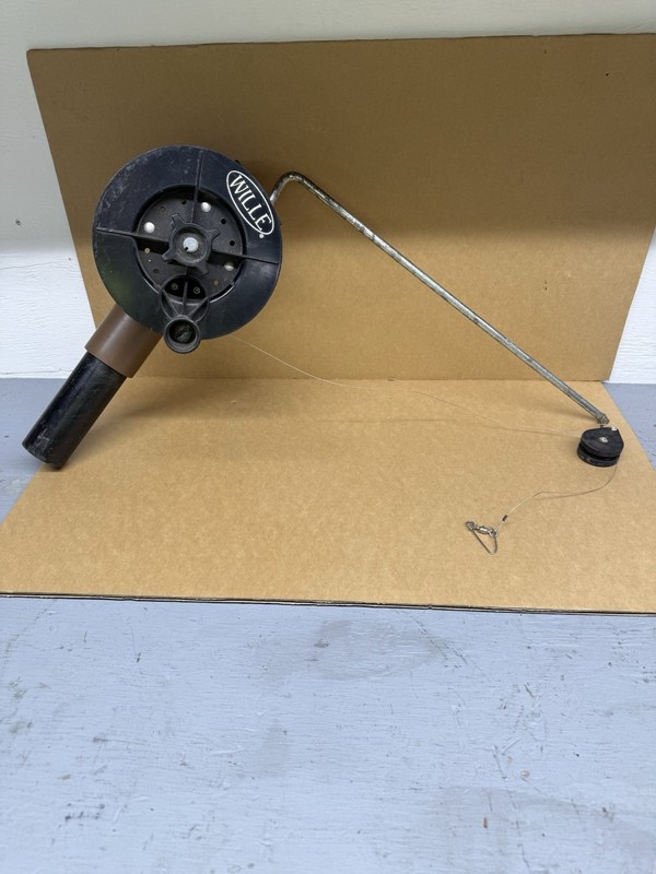 VINTAGE Wille, complete Downrigger, Complete with Stainless Steel Line