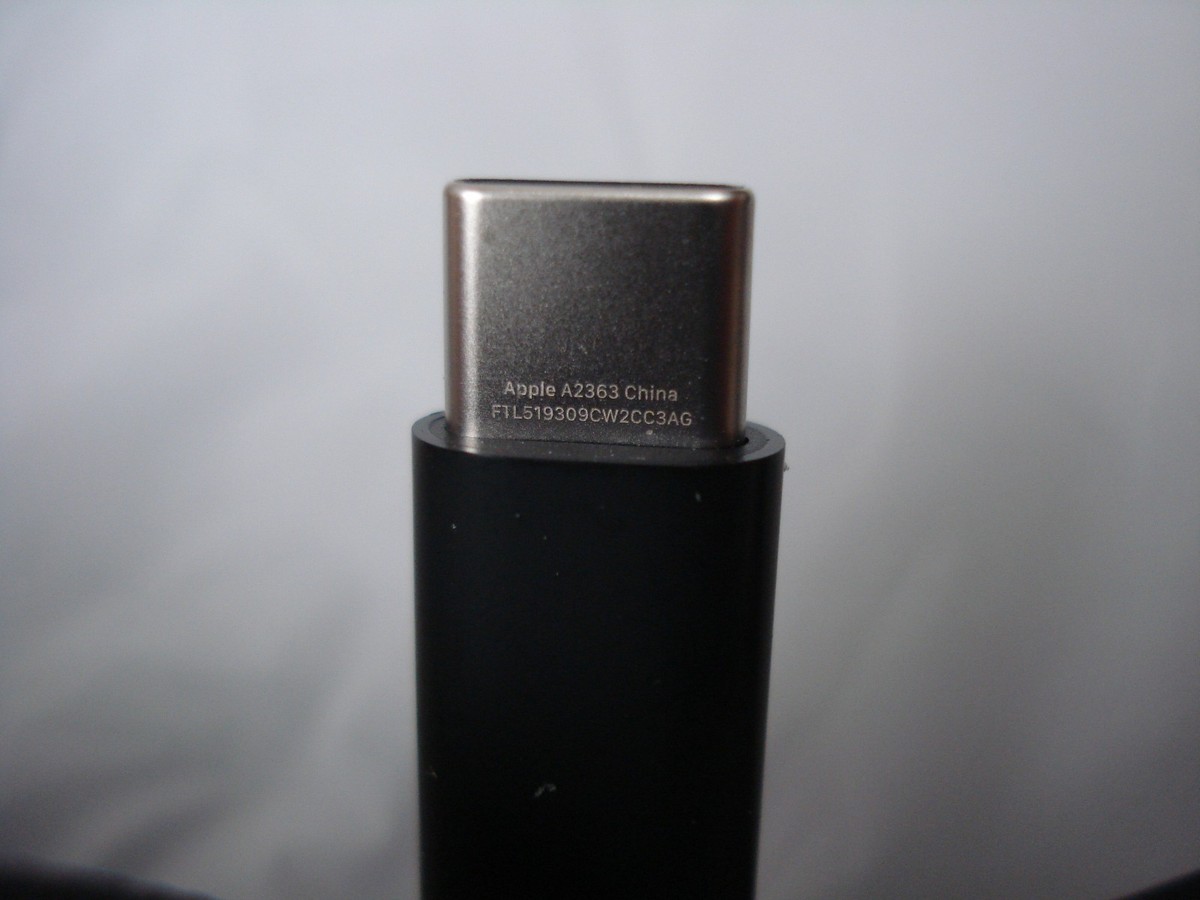 NEW Genuine Apple USB-C to MagSafe 3 Cable (2m) 6 feet Space Black