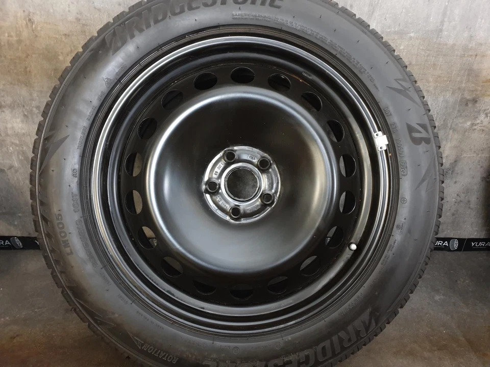 Skoda Elroq 85 85x Stahlfelgen Winterreifen 19 Zoll 1EA601027B Bridgestone 8mm - Bild 3 von 4