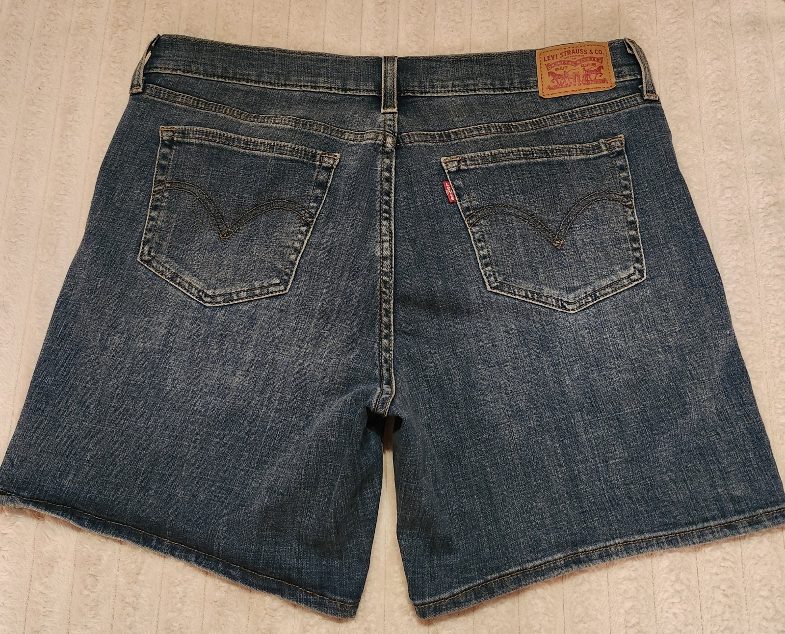 Foto 2 di 6