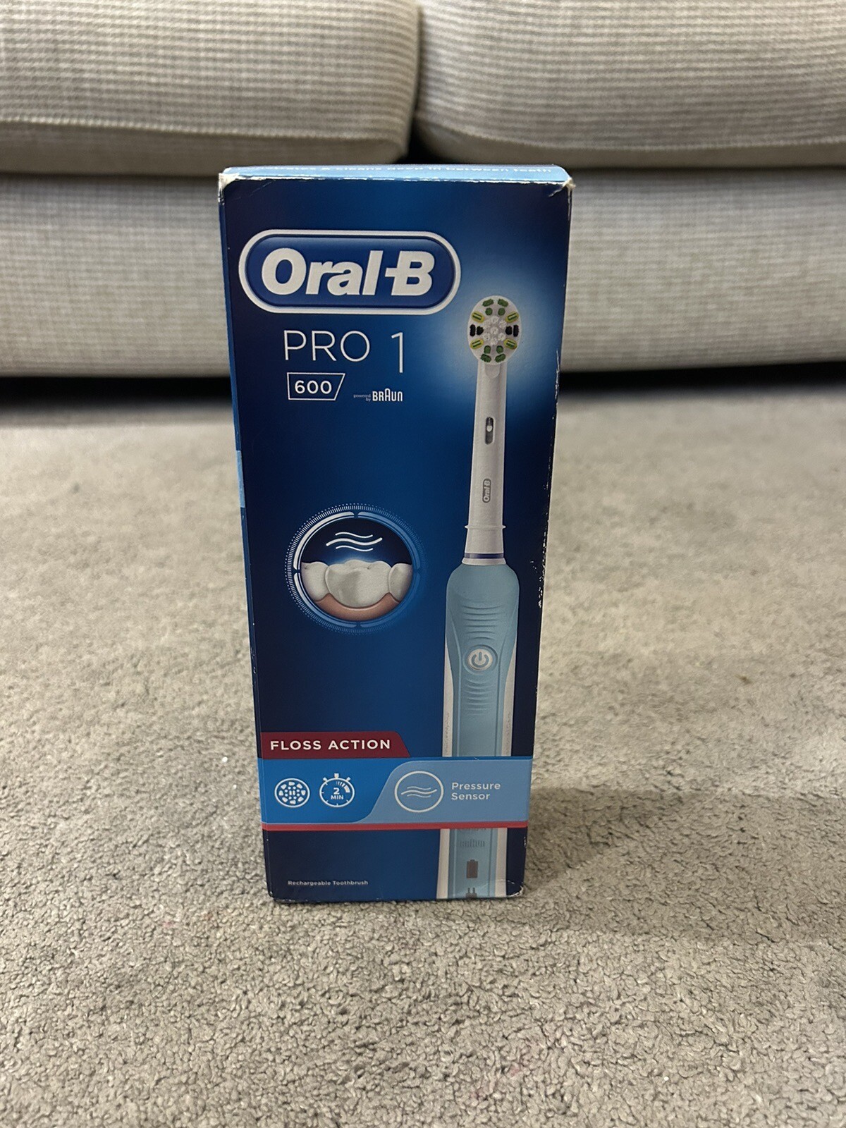OralB Pro 600 White and Clean Rechargeable Electric Toothbrush