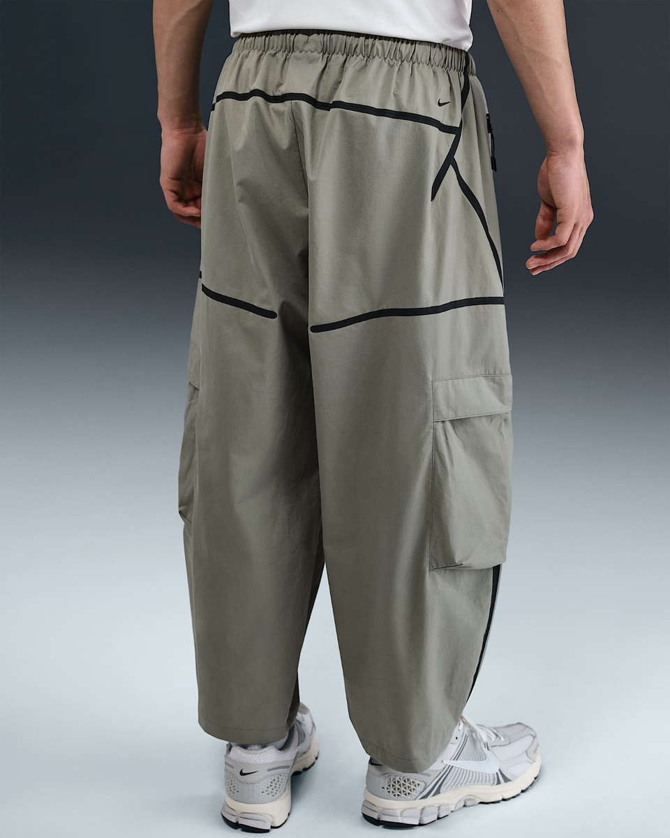 Nike Tech Cargo Sneakers Pant Light Army HJ2951-320 Japan