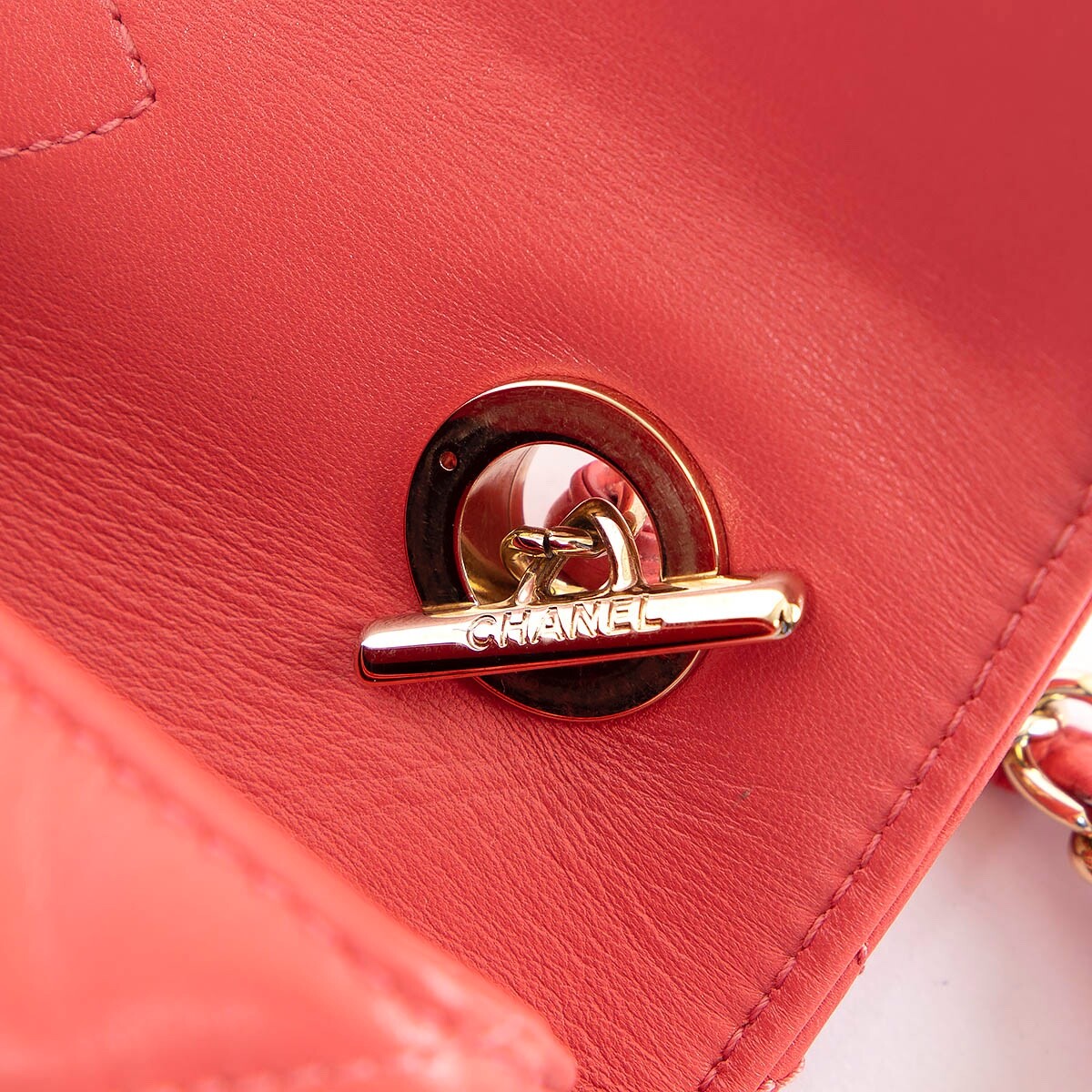 67847 auth CHANEL coral pink leather 2017 17P TRENDY CC SMALL Top