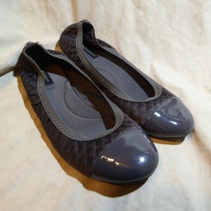 dana buchman ballet flats