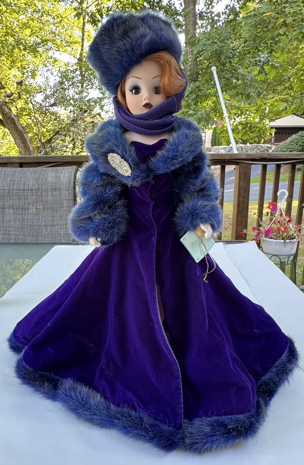 Picture 1 of 24