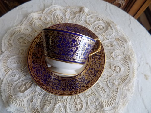 Franciscan Royal Renaissance Gold Cobalt Footed Tea Cup/Saucer - Picture 5 of 16