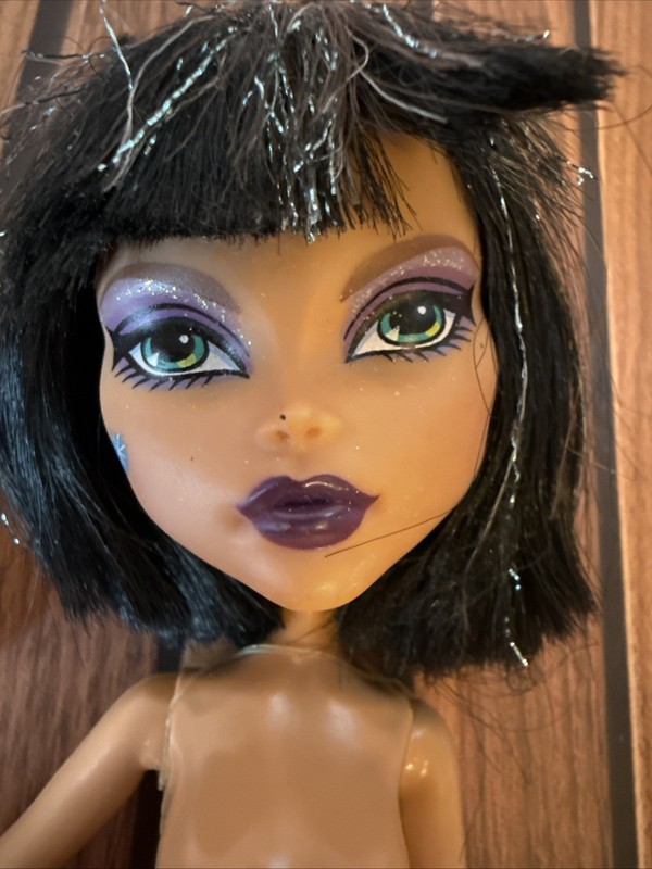 Monster High 2013 Dawn of the Dance Cleo de Nile Doll with pants and a skirt