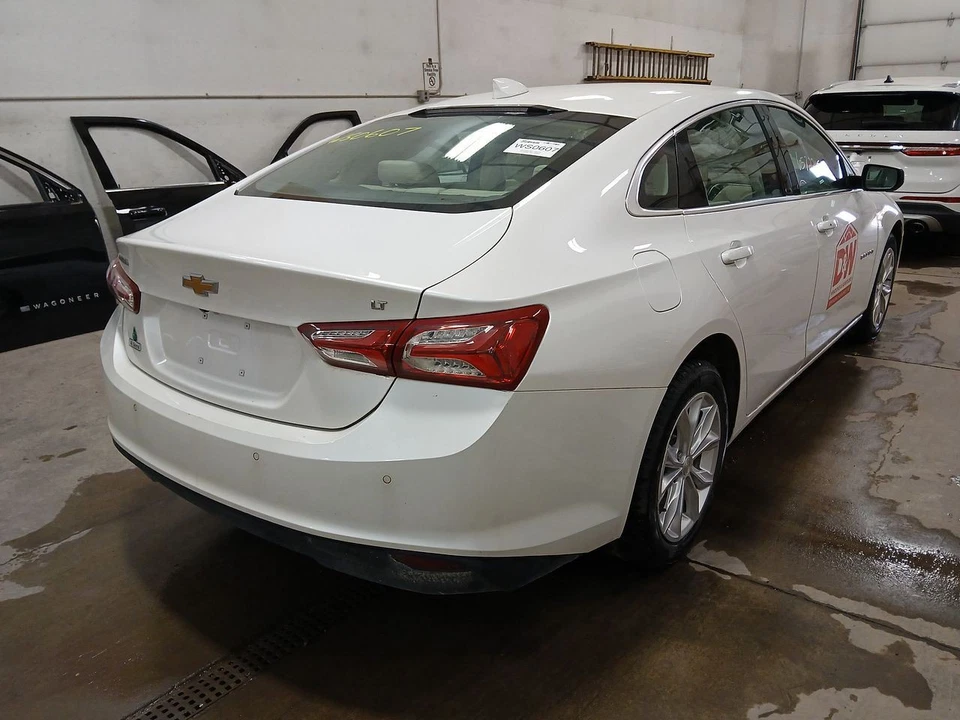 Puerta trasera derecha pasajero compatible con 16-25 MALIBU 3110908 Foto 4 de 4