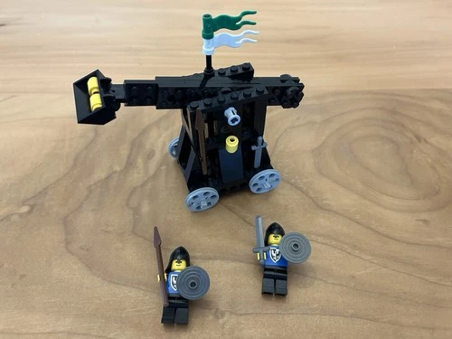 LEGO Set 6030 Black Falcons Catapult 100% Complete - Free Ship -No Instructions