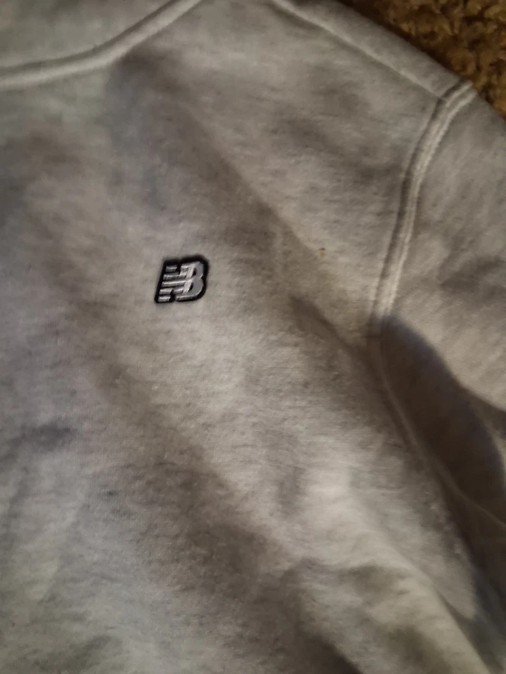 Sudadera con capucha New Balance unisex de lana para niños L (14-16) Foto 2 de 3