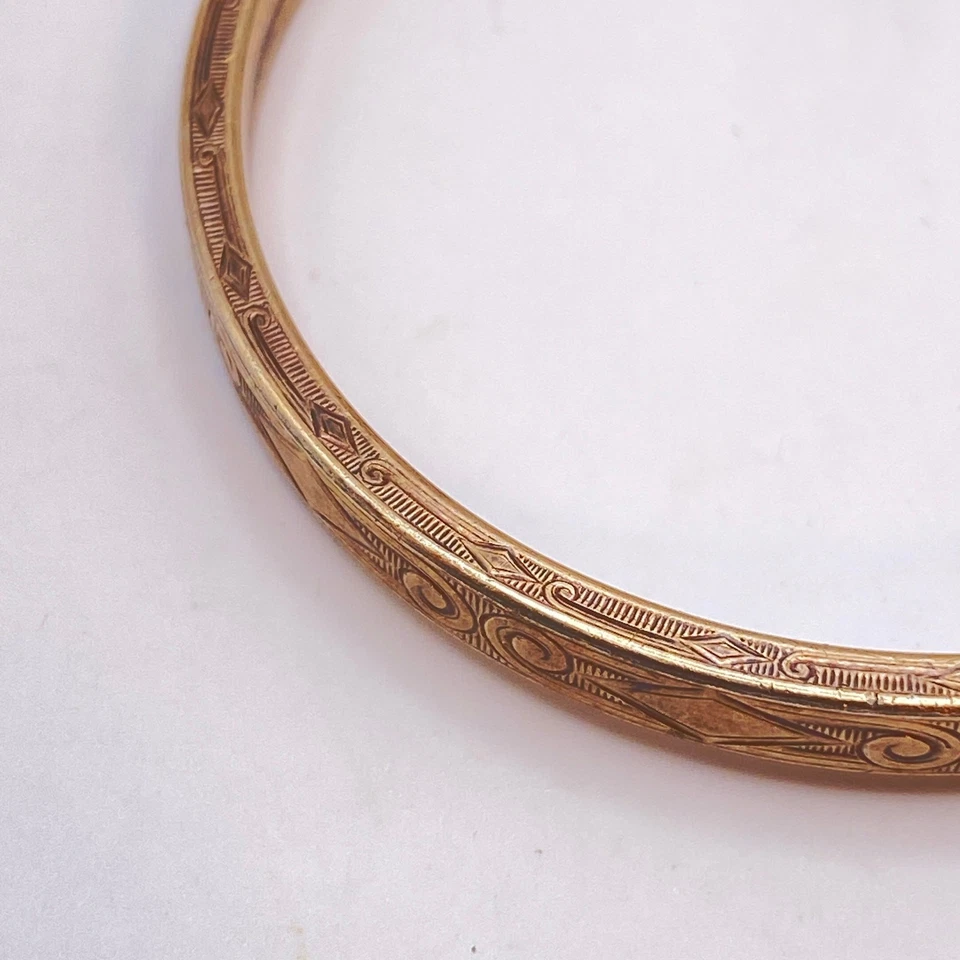 Brazalete Brazalete Victoriano Bebé Niña Lleno Oro Blanco 12K Rollos Grabados 5 1/2" Foto 3 de 4