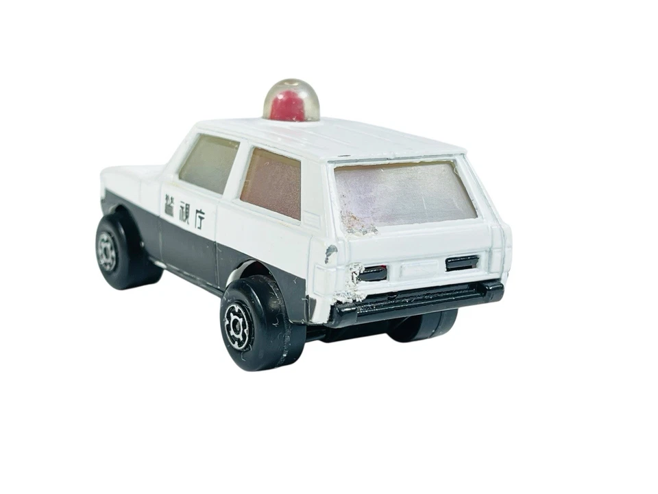 Matchbox Superfast Japan Issue MB8 Range Rover Police Car w/Yellow Window Box - Image 3 of 4