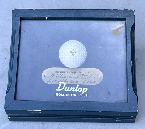 Vitrina Dunlop 1952 Hole In One Membership Award con pelota de golf Maxli CC - Imagen 1 de 7