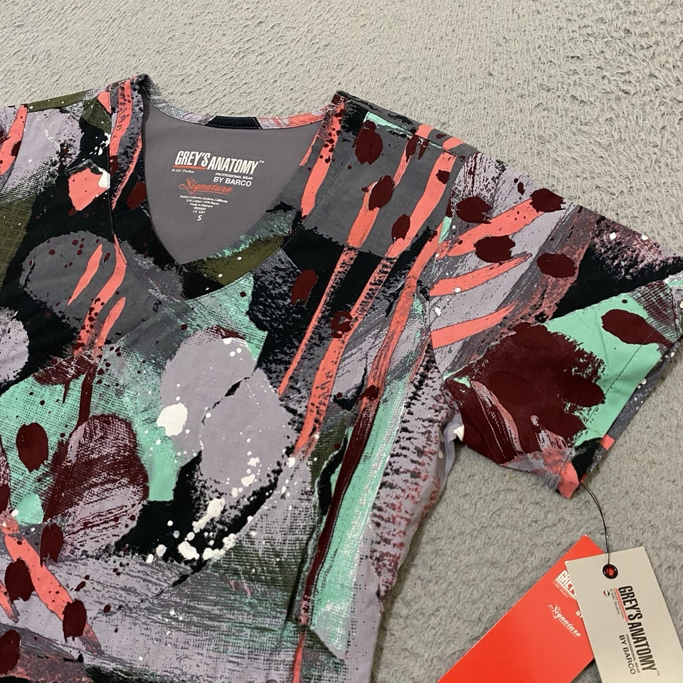 Grey's Anatomy by Barco Scrub Top Womens S Colorful Aquarium 3 Pocket V NEW - Image 2 of 4