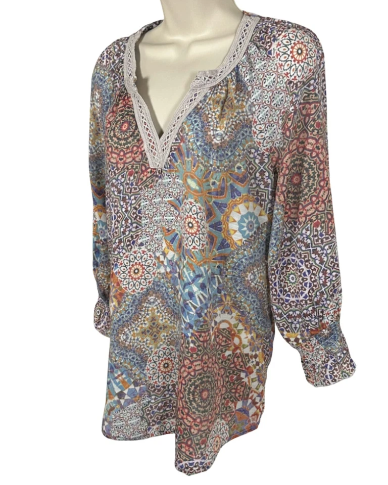 Top para mujer Spense floral manga larga ligero ribete de encaje pequeño pequeño Foto 4 de 4