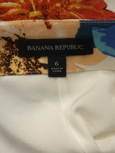 Falda midi floral blanca Banana Republic talla 6 BR para mujer - Imagen 5 de 5