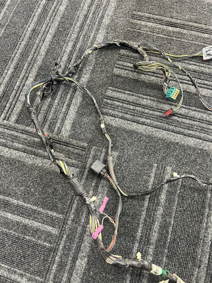 Arnés de cables para puerta Ford F-550 Super Duty 2013 potencia delantera izquierda DC3T14631P2609 Foto 4 de 4