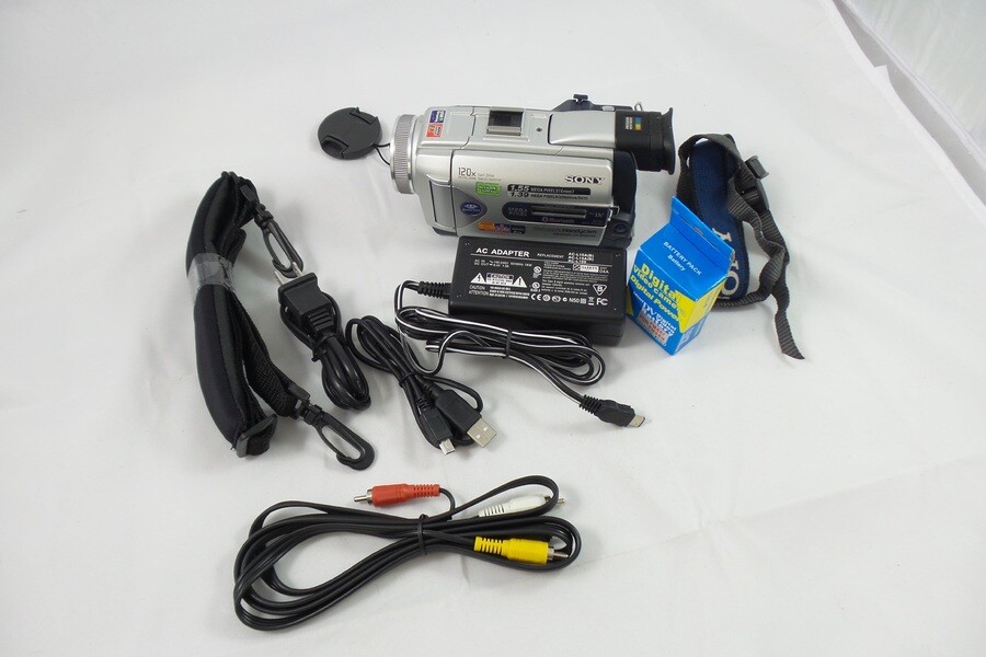 Sony DCR-TRV50 Camcorder - Silver for sale online | eBay Sony DCR-TRV50 Camcorder - Silver for sale online | eBay