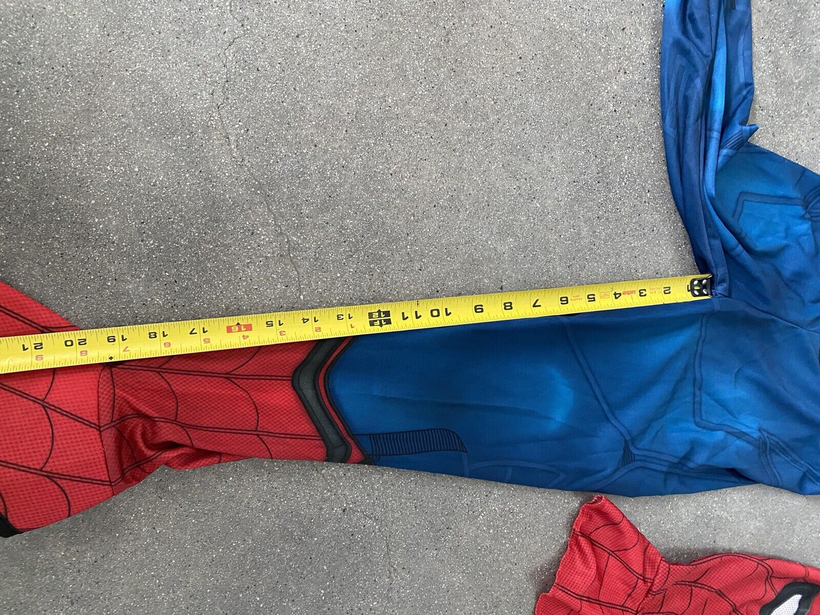 Marvel Spiderman Costume boys sz M (8-10) - image 3