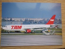AIRBUS A 330-223 TAM PT-MVC