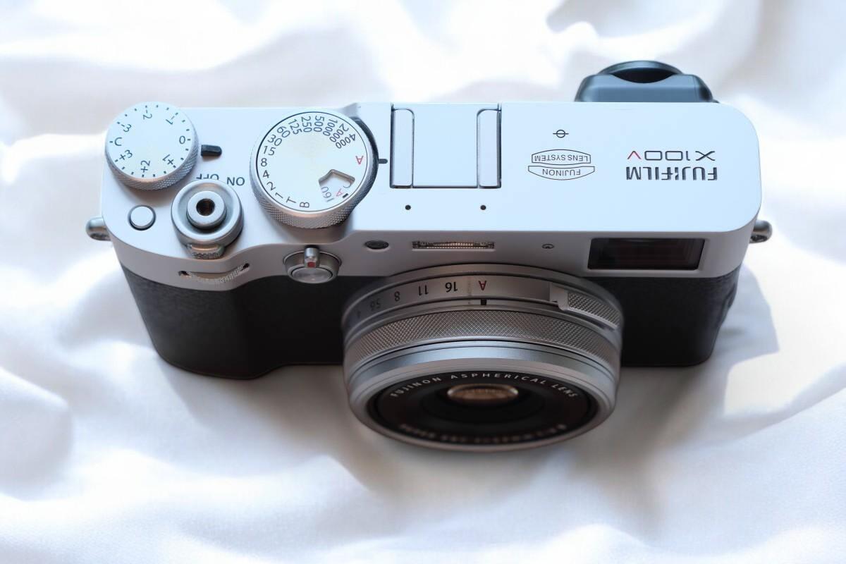 Mint] Fujifilm X100V 26.1MP Fuji Camera Silver w/Box Working