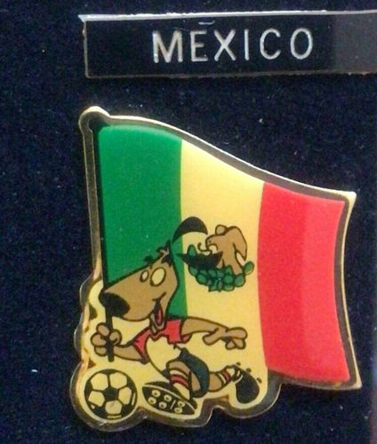 Vtg Soccer Pins FIFA World Cup 1994 USA Complete Set of 24 in Cherrywood Frame - Picture 20 of 24