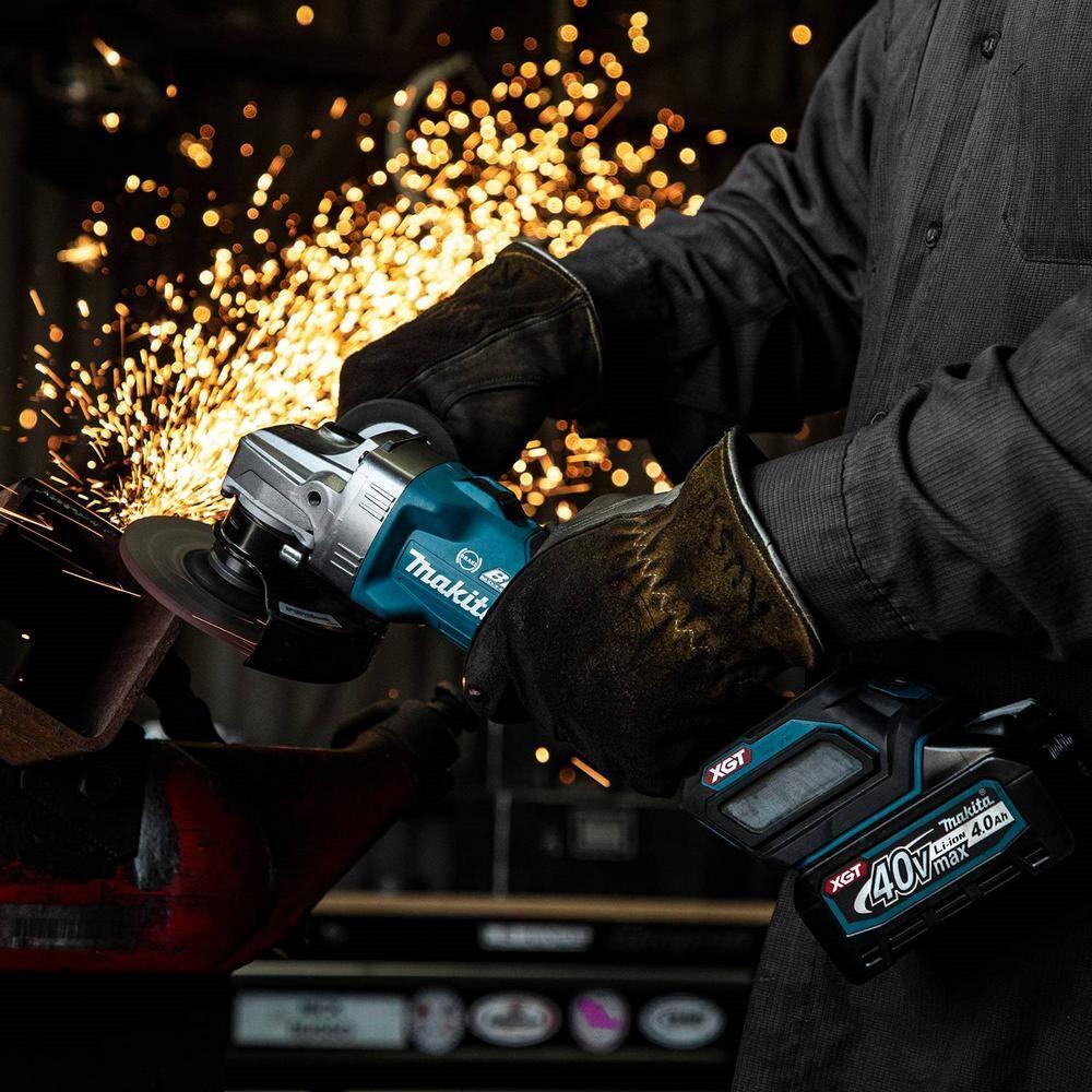 Makita Angle Grinder Kit 40V Blade Guard System Cushioned