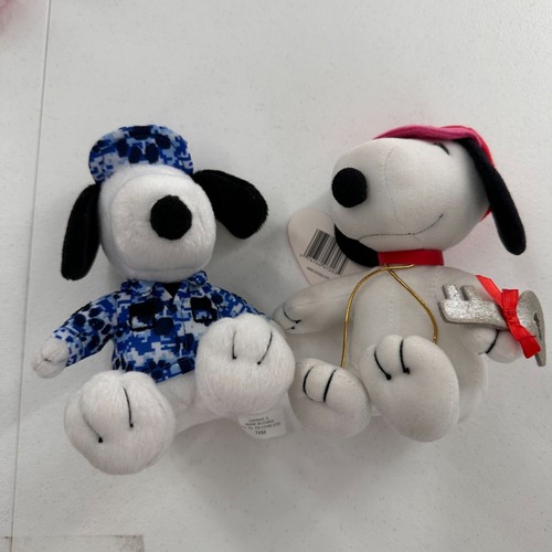 Whitmans Peanuts Snoopy Plush Set Of 2 Costumes The Marketing Store Beagles Camo - Picture 11 of 11