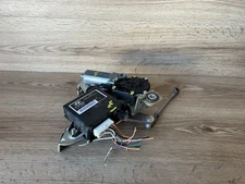 HYUNDAI EQUUS REAR TRUNK RELEASE MOTOR OEM (2011-2016) 81793-3N000