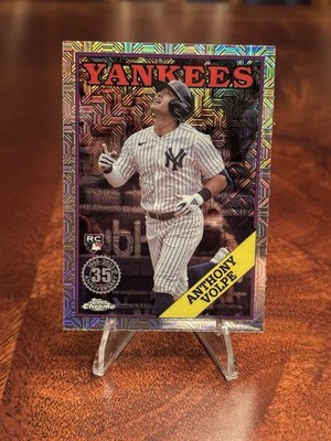 2023 Topps Update Silver Pack Mojo Refractor 22 Anthony Volpe RC Yankees