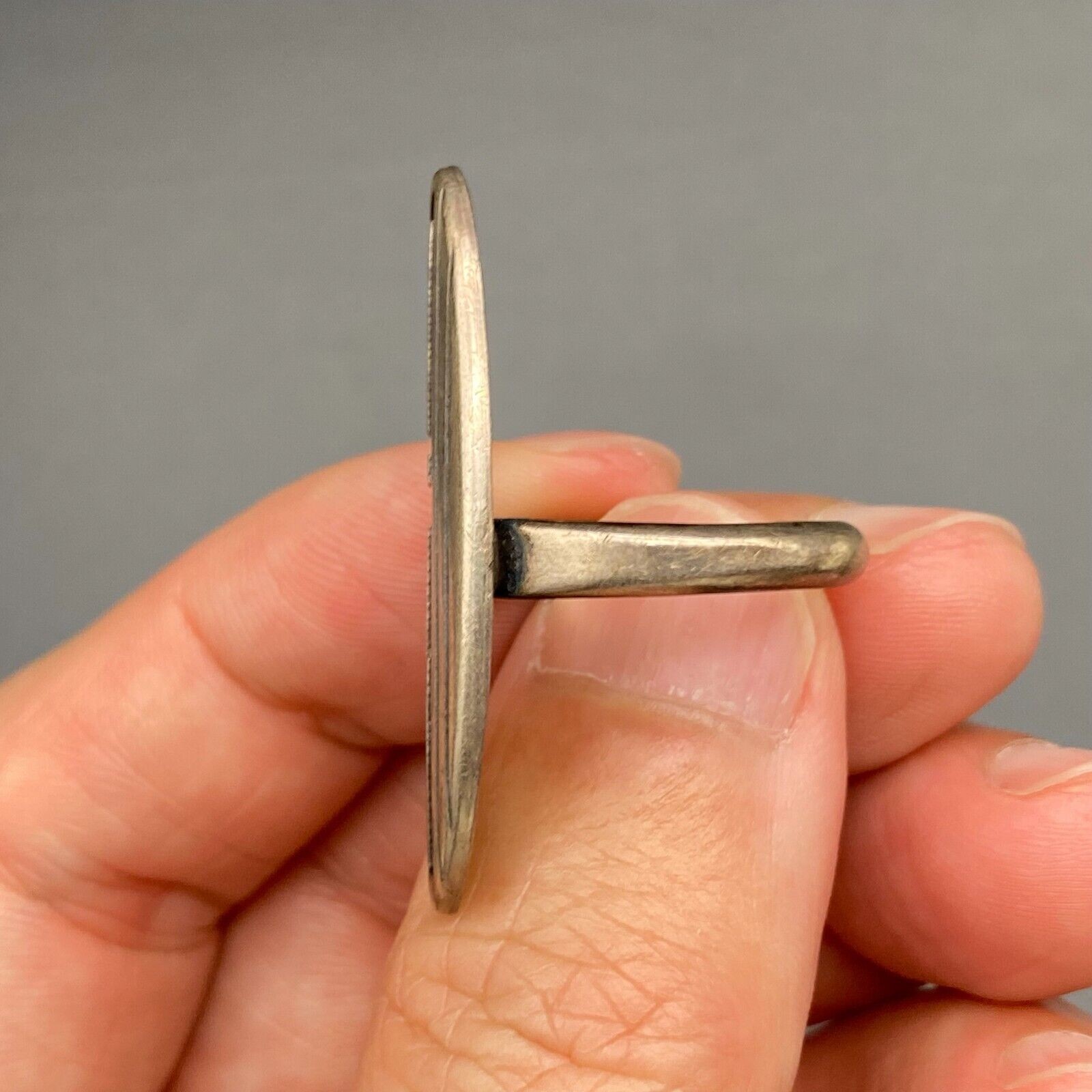 Vintage Hopi Lawrence Saufkie Prayer Feather Rain Sterling Silver Ring Size 8.25