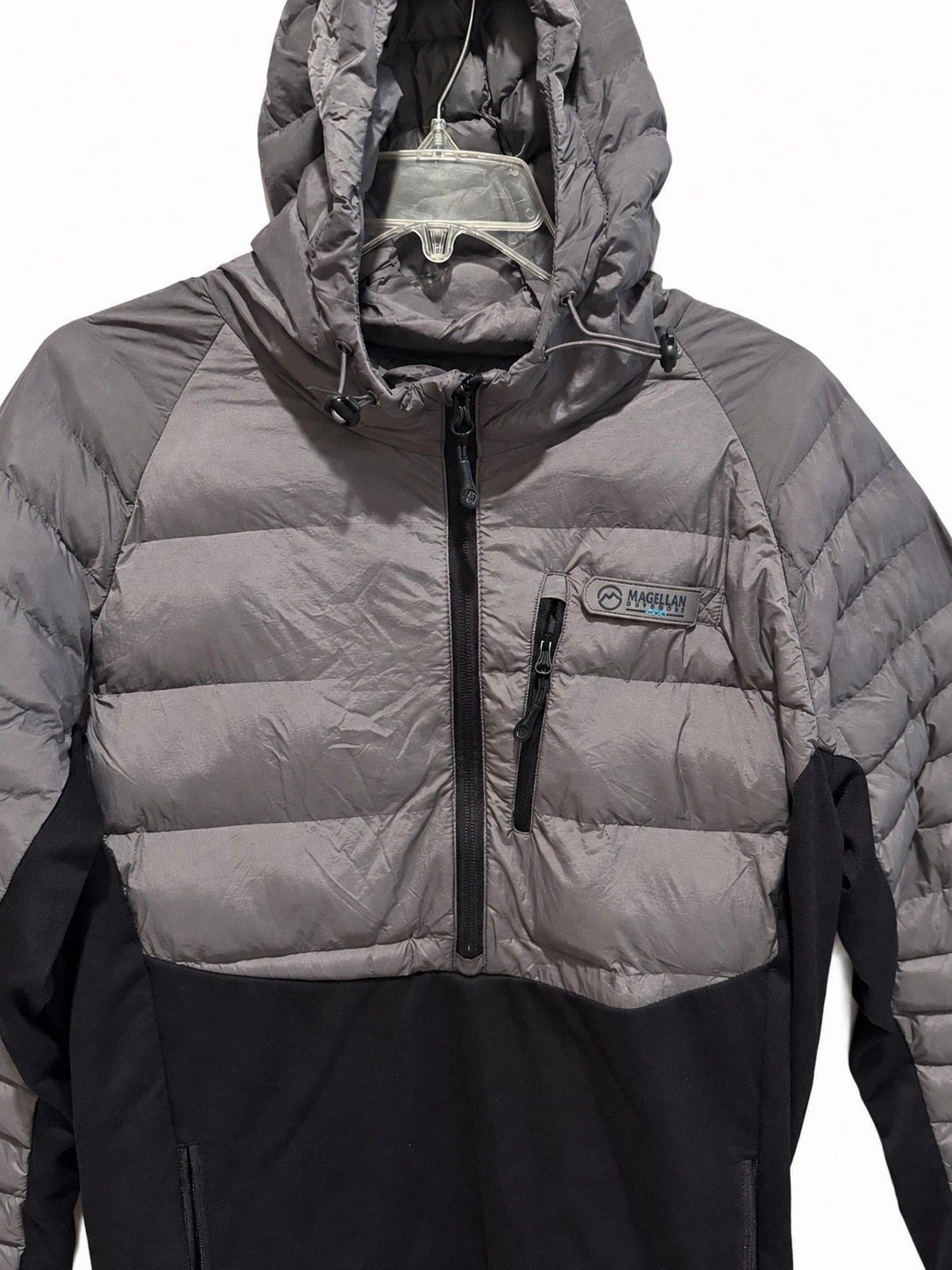 Magellan Outdoors Pro Fish Men’s Large Hybrid Puffer Jacket Hooded Gray Black - product detail image 3