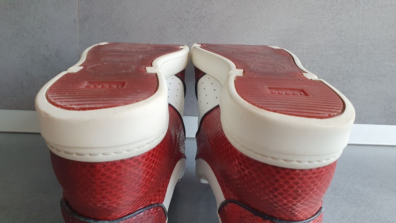 Gucci Interlocking GG Logo Red Python Low Top Sne… - image 12