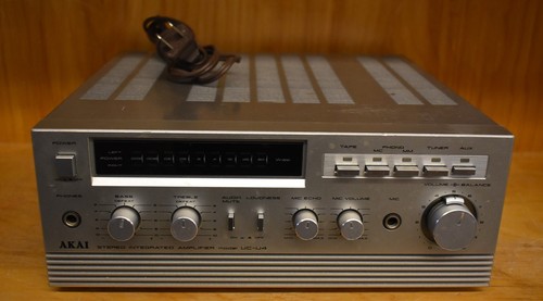 Akai UC-U4 Stereo Integrated Amplifier, Tested, Free Shipping!