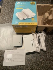 TP-LINK TL-WPA4220KIT 300Mbps AV500 WiFi Powerline Extender Starter Kit
