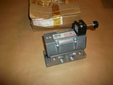 Norgren Solenoid Valve SXE 9574-Z71-61 NEW IN BOX