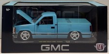 M2 Machines 1988 GMC SIERRA 1500 Custom R140 Blue Pickup Truck 1:24 Diecast   