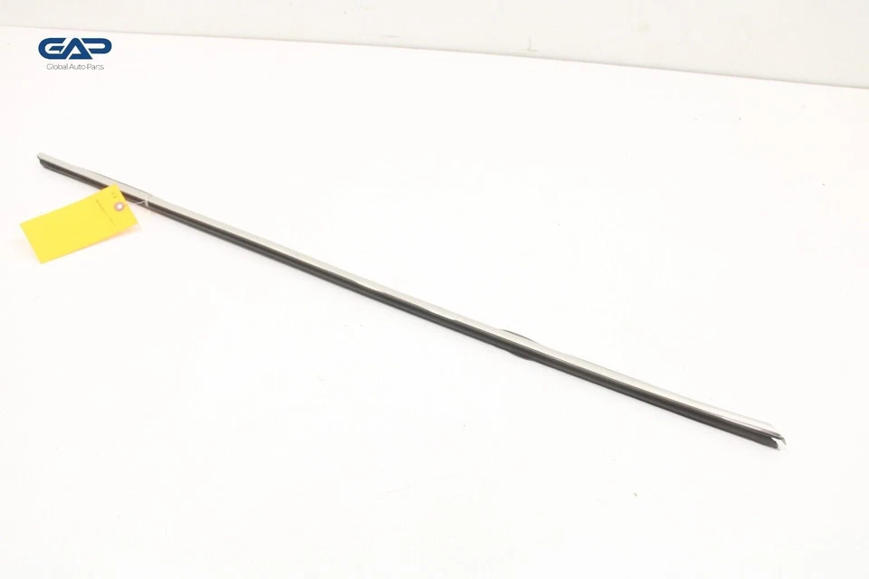 Aston Martin Rapide 2010-2019 puerta delantera derecha ventana cinturón moldura OEM Foto 2 de 4