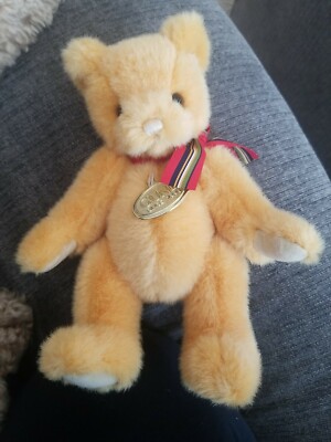 GUND Gotta Getta 1991 Collector's Bear Limited Edition-Gold- Medallion attched!