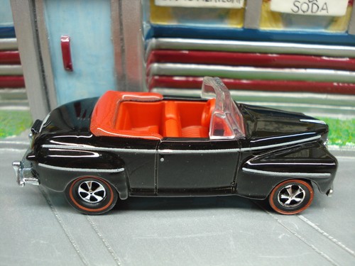 Hot Wheels FORD Super Deluxe Convertible Super Custom Redline Wheel Swap - Picture 11 of 12