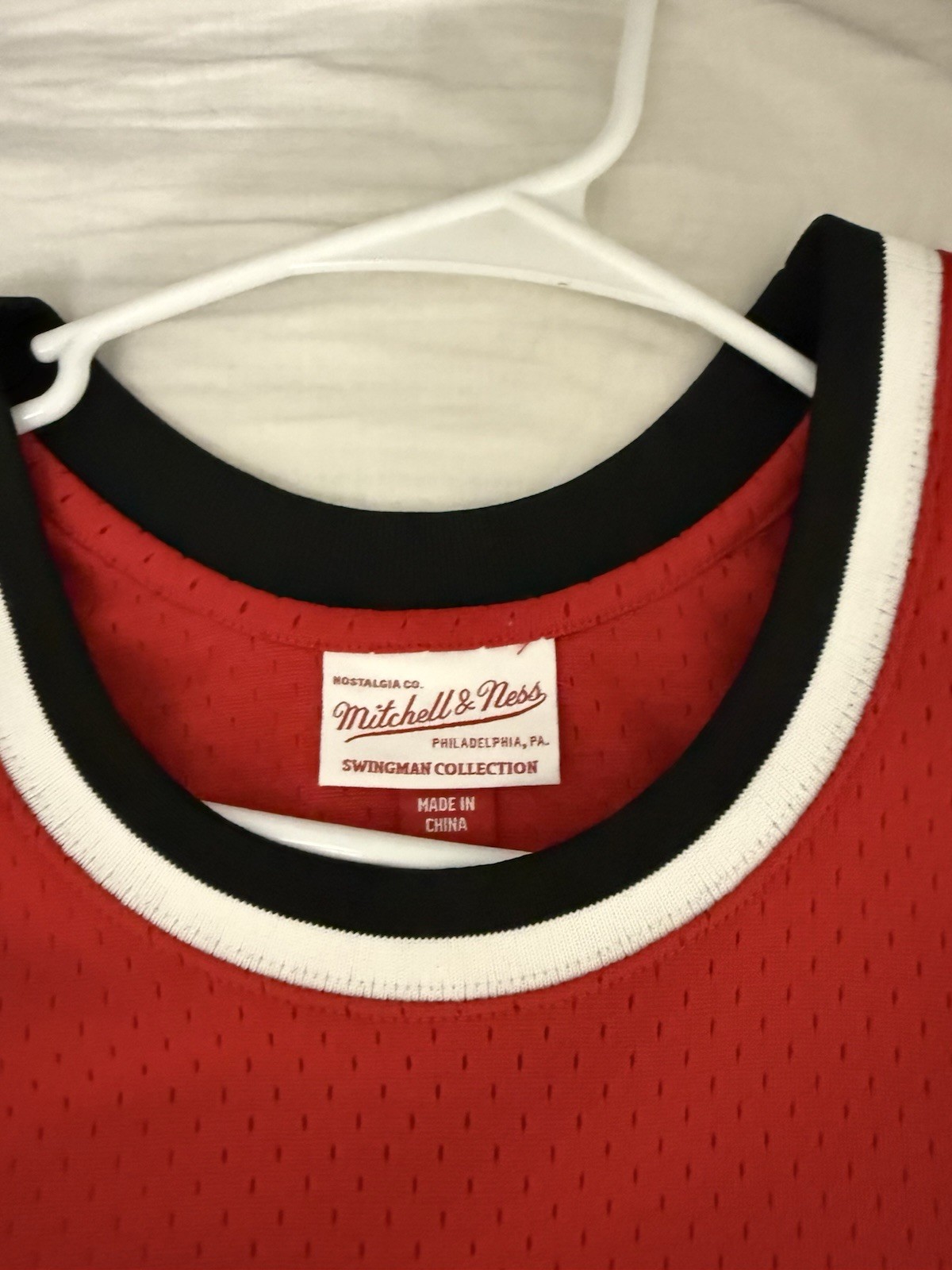clyde drexler mitchell and ness jersey Size Large