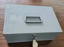 Vintage MMF Industries Lock Cash Box 11 1/2”x 8”x 4 1/2”