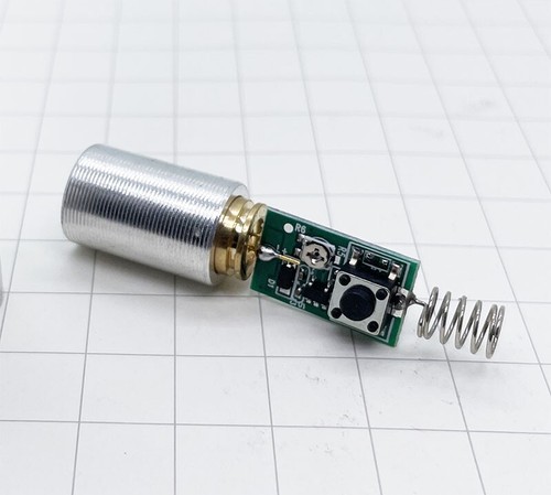 Yellow Green 555nm 5mW Dot Laser Module/DPSS Laser Module/13*30/3V-3.7V 1 pcs