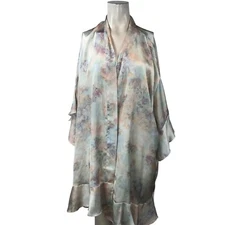 VICTORIA'S SECRET - WOMEN'S M/L - MULTICOLOR SHORT RUFFLE SLEEVE CARDIGAN ROBE